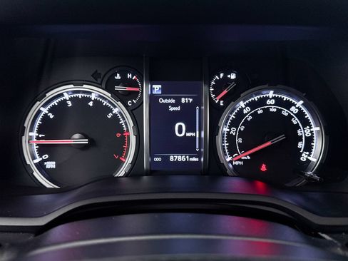 Used 2021 Toyota 4Runner TRD Pro AWD/4WD image 38