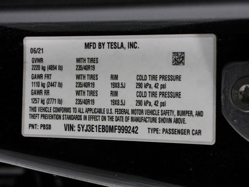 Used 2021 Tesla Model 3 Long Range image 16