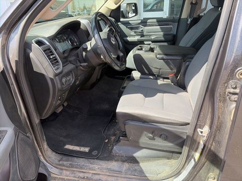 Used 2019 RAM 1500 Big Horn image 7