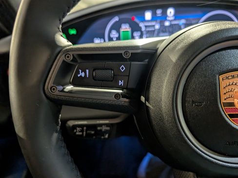 Certified 2025 Porsche Taycan AWD/4WD image 27