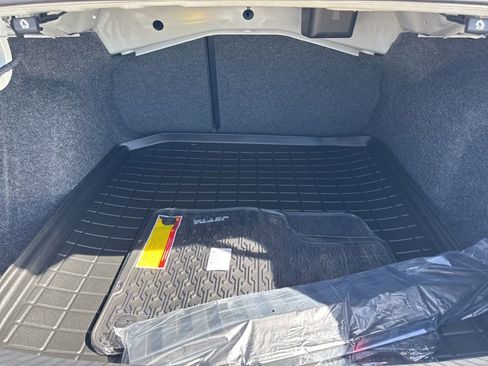 New 2025 Volkswagen Jetta SE image 18