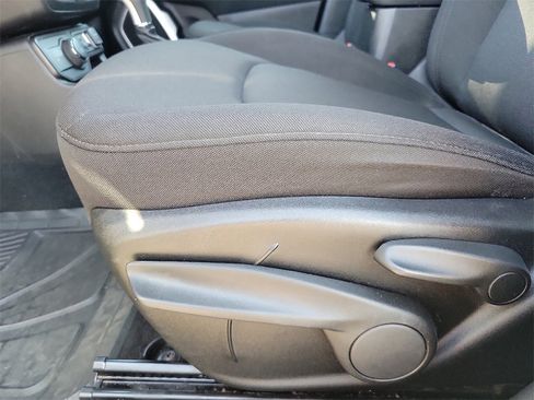 Used 2021 Jeep Renegade Sport w/ Sport Appearance Group image 12