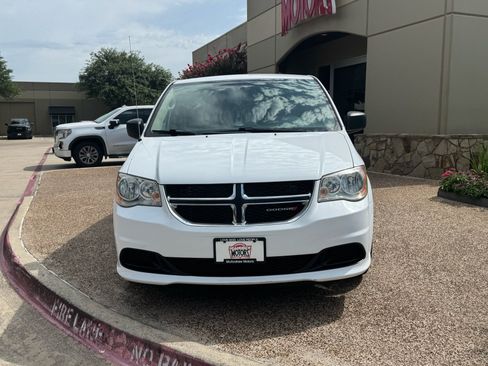 Used 2014 Dodge Grand Caravan SE w/ Quick Order Package 29E SE FWD image 5