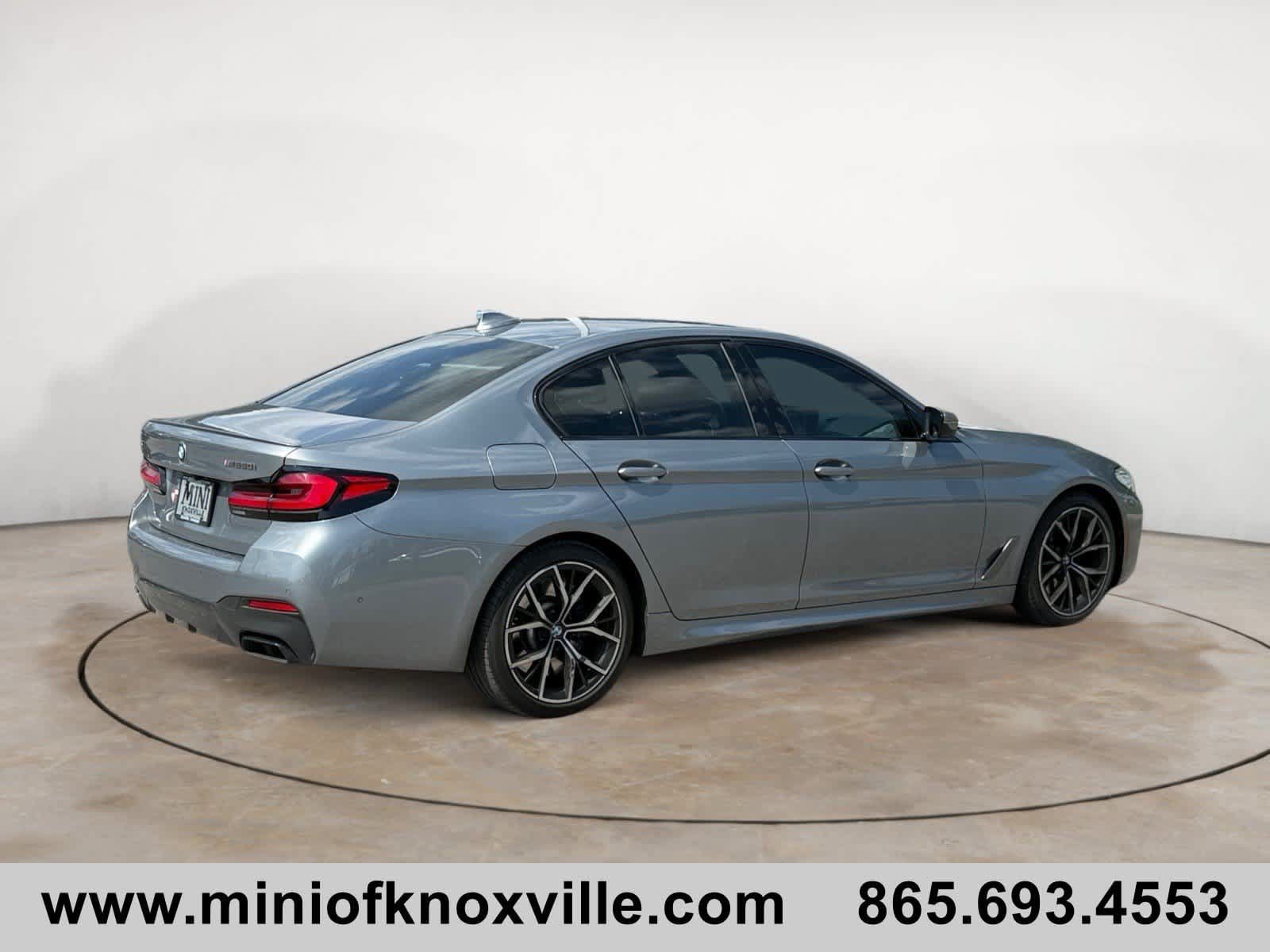 Used 2023 BMW M550i xDrive AWD/4WD image 3