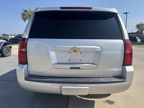 Used 2018 Chevrolet Tahoe LT w/ Luxury Package RWD image 6