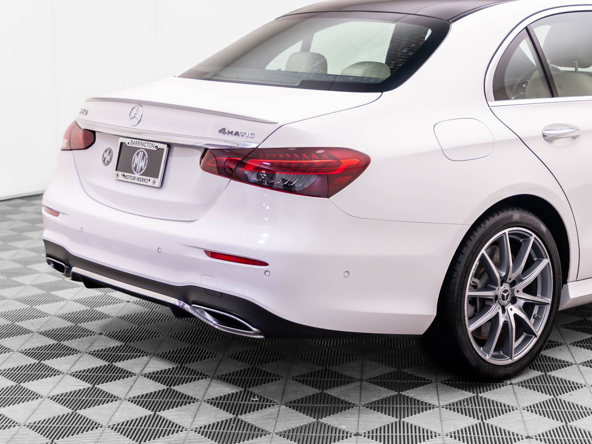 Certified 2022 Mercedes-Benz E 450 4MATIC Sedan image 36