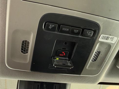 Used 2024 Toyota Camry XSE FWD image 32