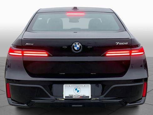 Used 2026 BMW 750e xDrive 750e xDrive w/ Executive Package image 4