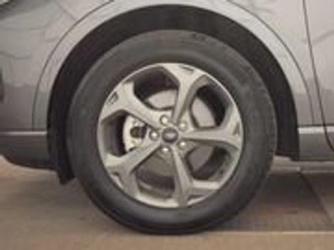 Used 2024 Ford Escape ST-Line w/ Tech Pack #1 AWD/4WD image 7