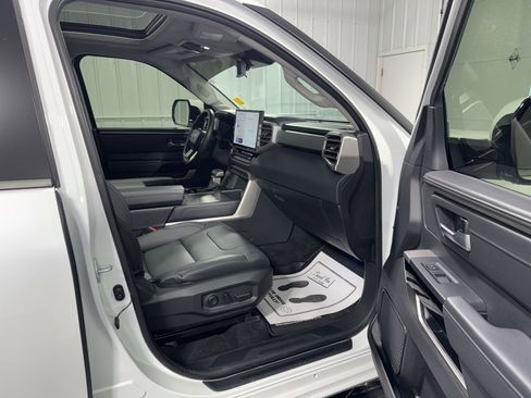 Used 2024 Toyota Sequoia Limited w/ Tow Technology Package AWD/4WD image 10