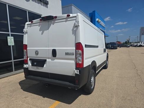 Used 2025 RAM ProMaster 1500 w/ Safety Group FWD image 8