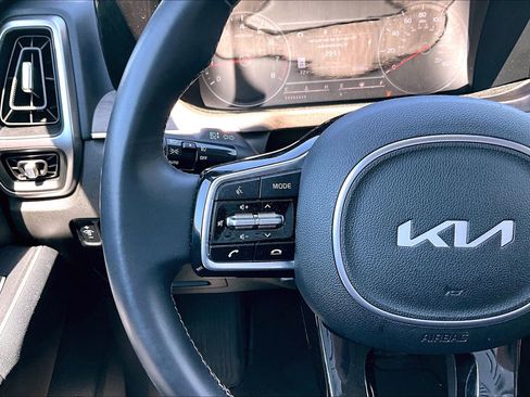 Used 2023 Kia Sorento X-Line EX AWD/4WD image 16