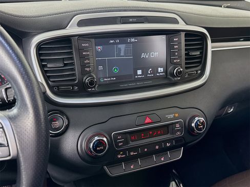 Used 2020 Kia Sorento SX image 16