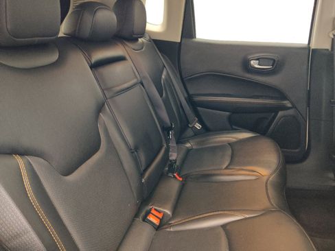 Used 2019 Jeep Compass Limited w/ Safety & Security Group AWD/4WD image 19