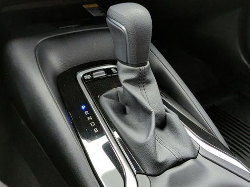 Used 2026 Toyota Corolla SE w/ SE Package FWD image 27