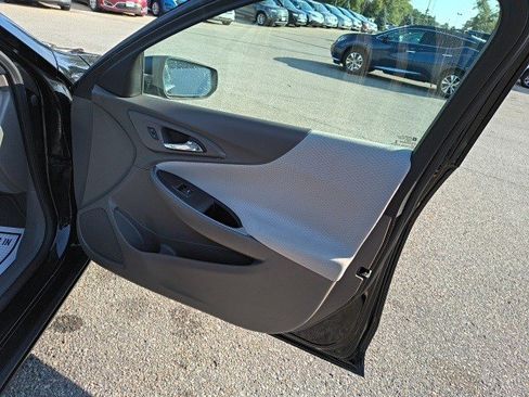Used 2020 Chevrolet Malibu LT image 17