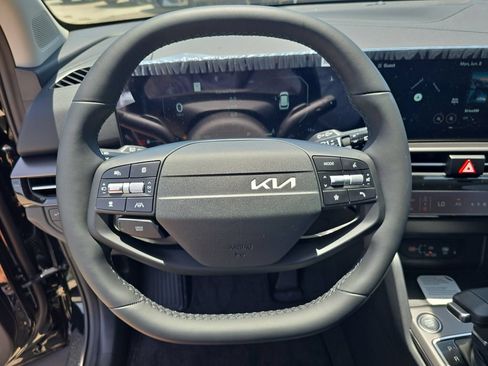 New 2026 Kia Sportage SX FWD image 31