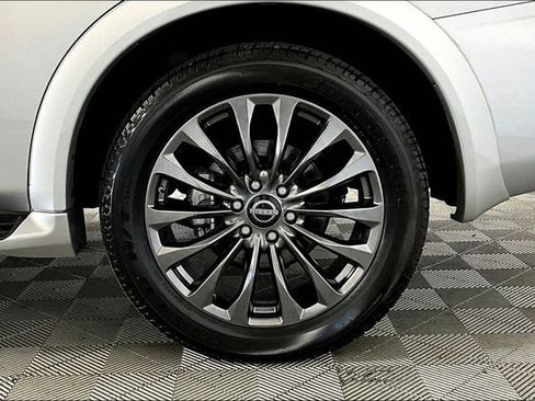 Used 2024 Nissan Armada Platinum w/ Captain's Chairs Package image 8