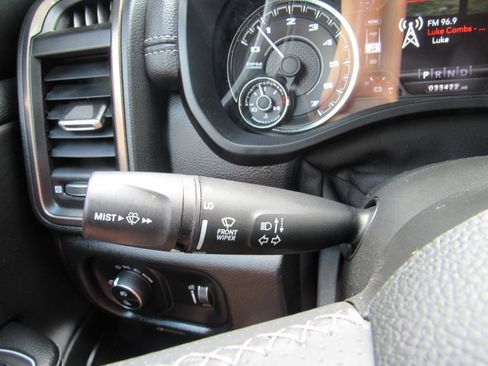 Used 2021 RAM 1500 Rebel w/ Level 1 Equipment Group AWD/4WD image 25