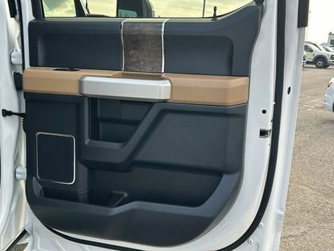 Certified 2022 Ford F250 Lariat w/ Lariat Ultimate Package image 12