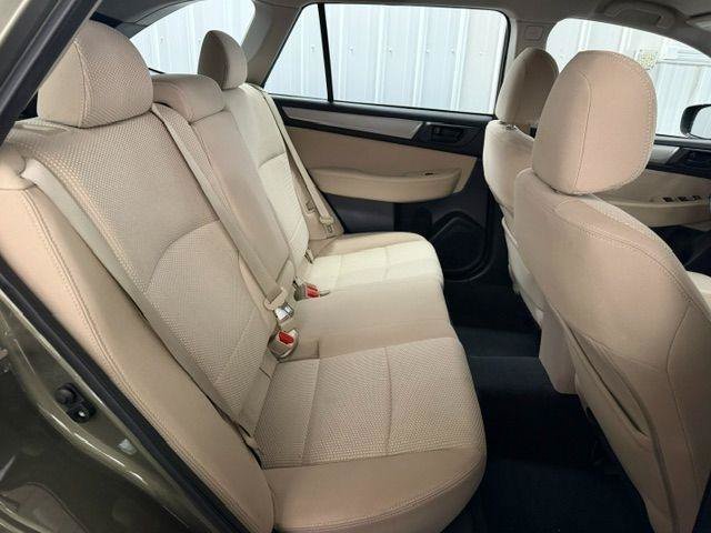 Used 2019 Subaru Outback 2.5i AWD/4WD image 11