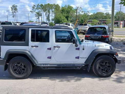 Used 2015 Jeep Wrangler Unlimited Sport AWD/4WD image 6