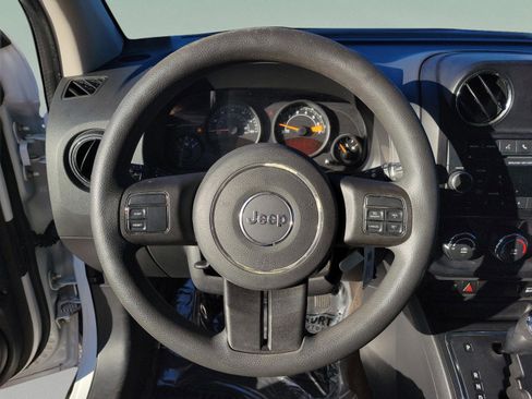 Used 2014 Jeep Compass Sport w/ Power Value Group image 11