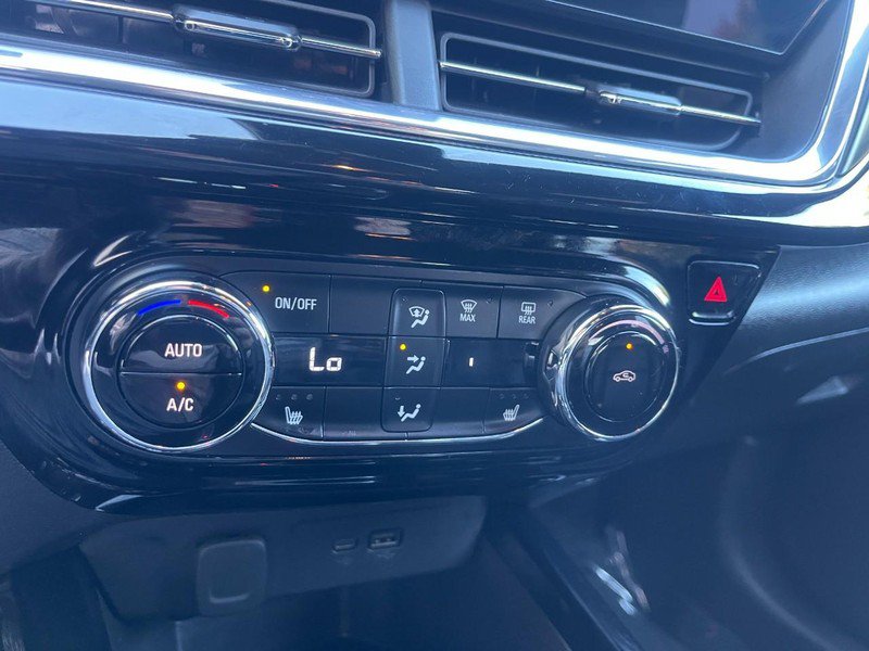 Used 2024 Chevrolet Trax RS w/ Driver Confidence Package FWD image 27