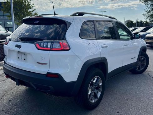 Used 2019 Jeep Cherokee Trailhawk AWD/4WD image 5