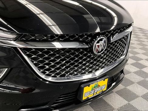 Used 2022 Buick Enclave Avenir w/ Avenir Technology Package AWD/4WD image 35