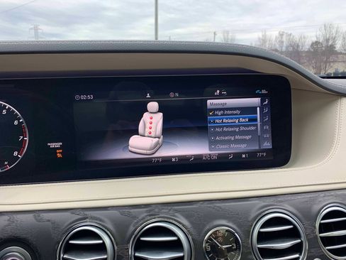 Used 2020 Mercedes-Benz S 560 Sedan image 23