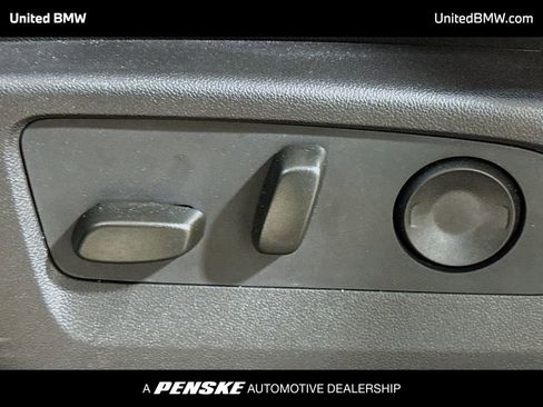 Used 2025 GMC Canyon AT4 image 4