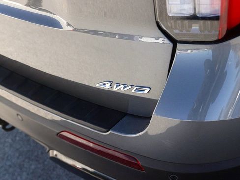 Used 2025 Ford Explorer ST-Line w/ ST-Line Street Pack image 8