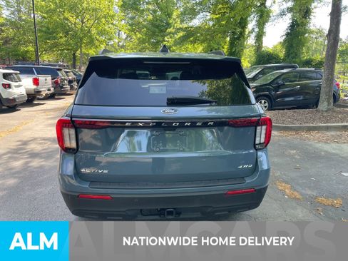 Used 2025 Ford Explorer Active image 4