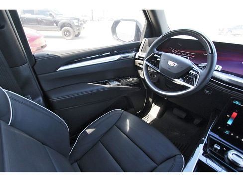 New 2026 Cadillac Escalade ESV Sport w/ Touring Package image 8