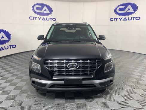 Used 2022 Hyundai Venue SEL FWD image 9