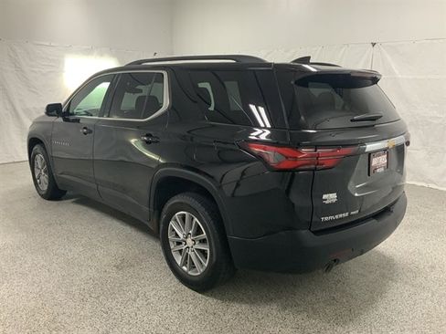 Used 2023 Chevrolet Traverse LT AWD/4WD image 6