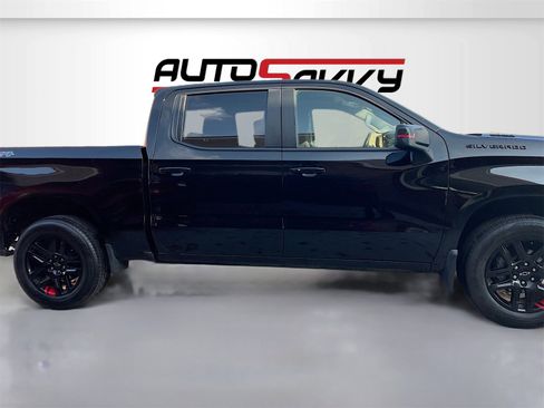 Used 2022 Chevrolet Silverado 1500 RST w/ Redline Edition image 8