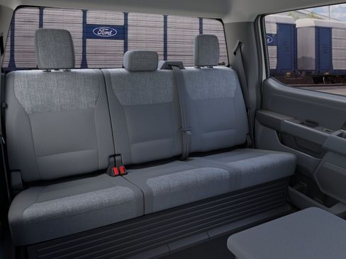 New 2026 Ford F250 XLT w/ XLT Premium Package AWD/4WD image 12