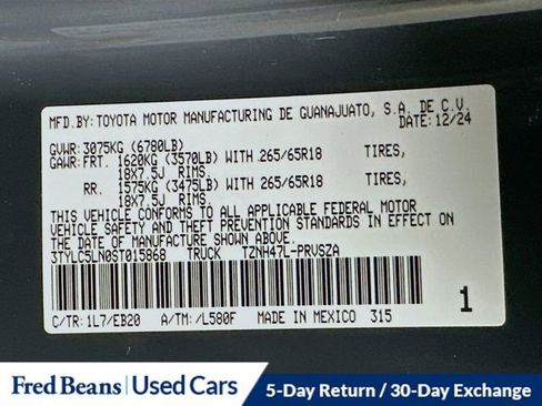 Used 2025 Toyota Tacoma Limited image 36