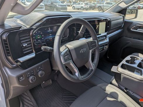 Used 2025 Chevrolet Silverado 1500 High Country w/ Z71 Off-Road Package image 17