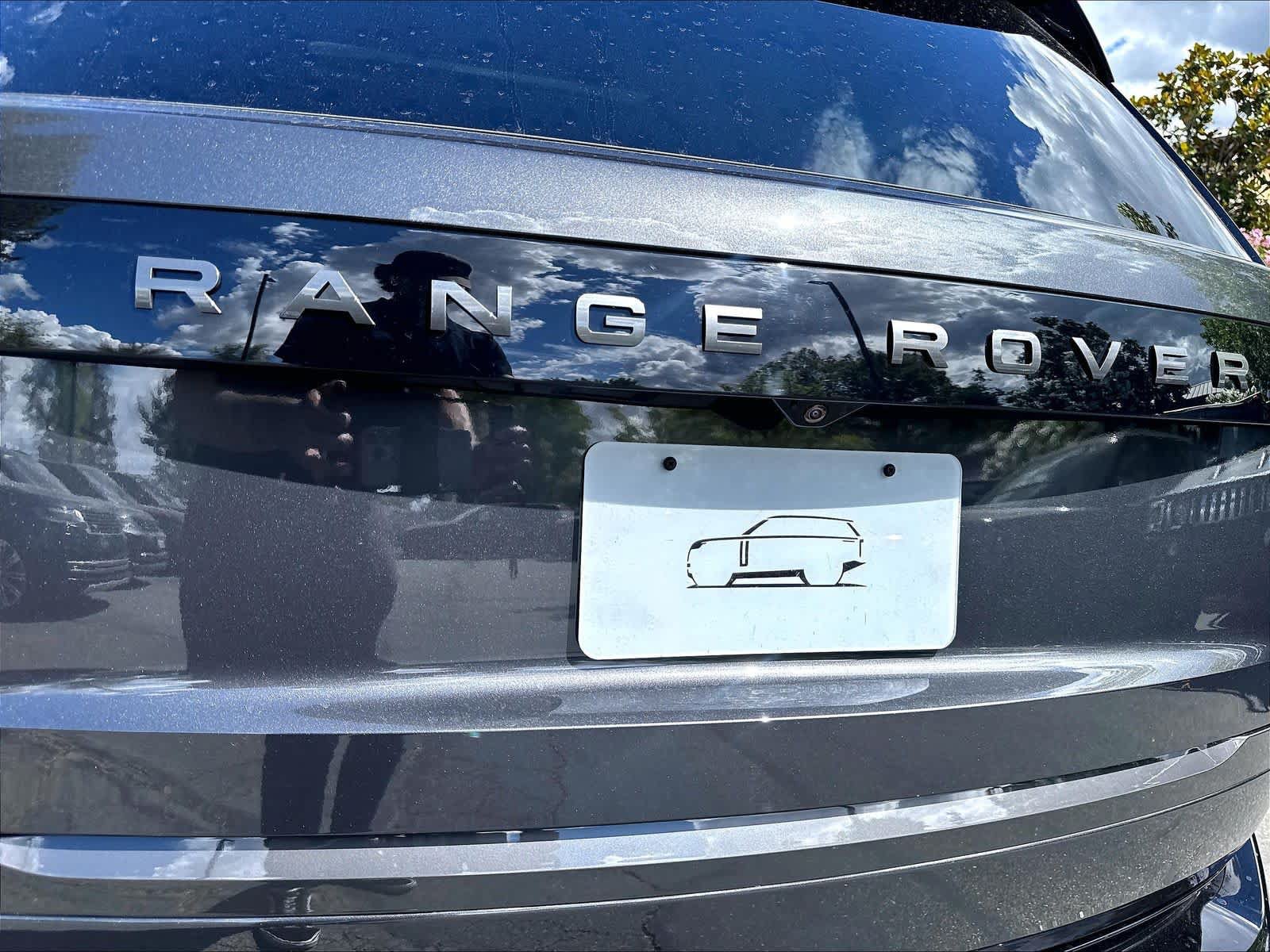 New 2026 Land Rover Range Rover Long Wheelbase SE AWD/4WD image 26