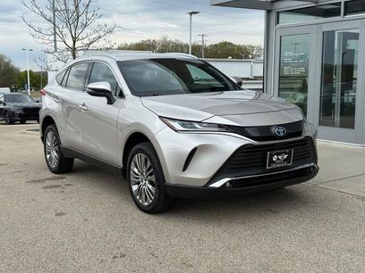 Used 2023 Toyota Venza XLE