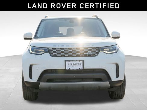 Certified 2022 Land Rover Discovery S image 2