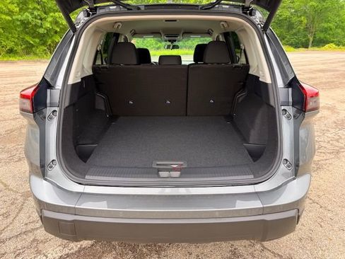 New 2026 Nissan Rogue SV image 33