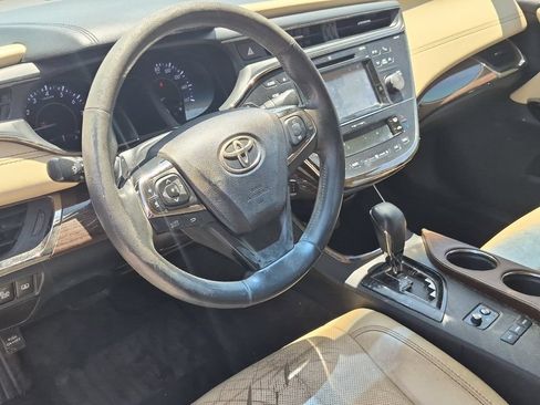 Used 2015 Toyota Avalon Limited FWD image 10