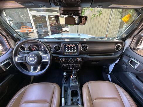 Used 2021 Jeep Wrangler Unlimited Sahara AWD/4WD image 19