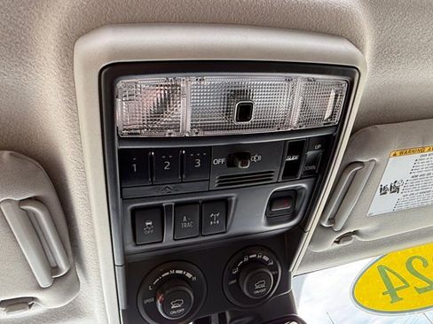 Used 2024 Toyota 4Runner TRD Off-Road Premium image 37