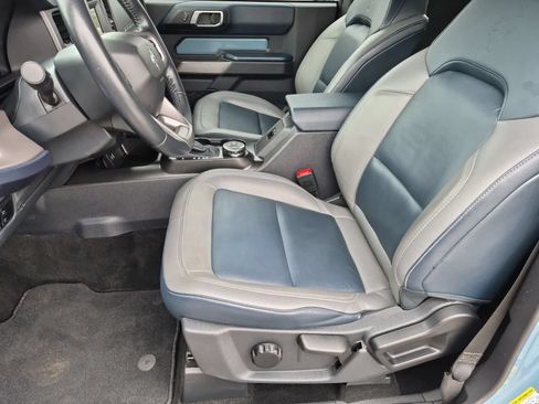 Used 2023 Ford Bronco Outer Banks AWD/4WD image 16
