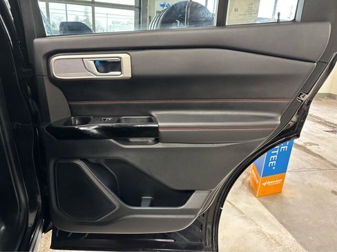 Used 2023 Ford Explorer ST-Line image 38